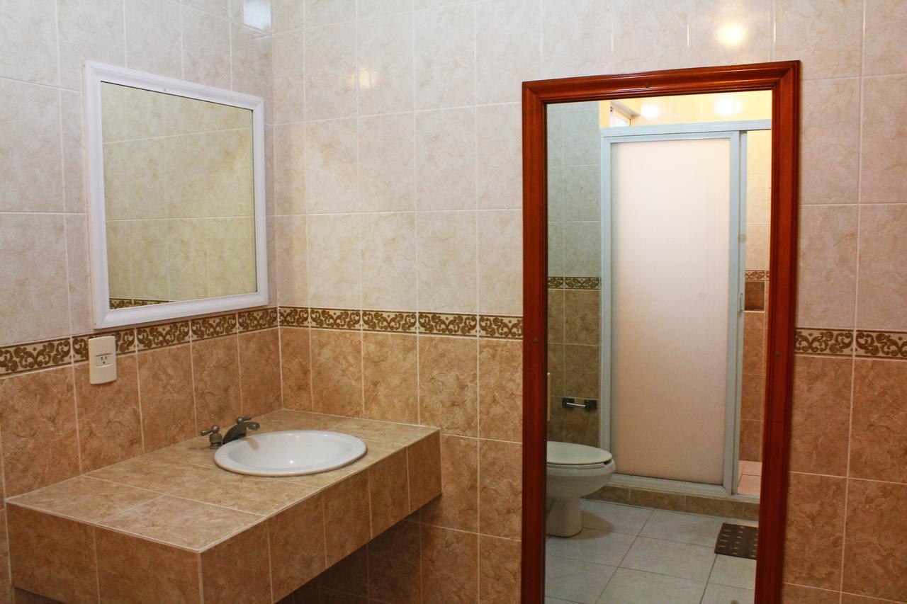 Hotel Real De Cortes Los Reyes  Eksteriør bilde