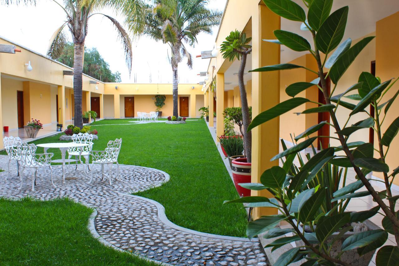 Hotel Real De Cortes Los Reyes  Eksteriør bilde
